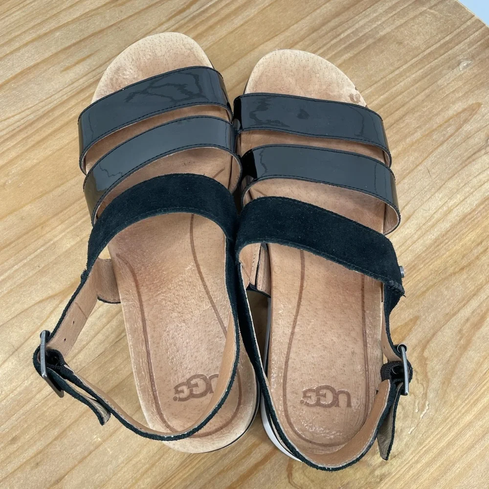 UGG Black and White Women's Sandals - Picture 8 of 12